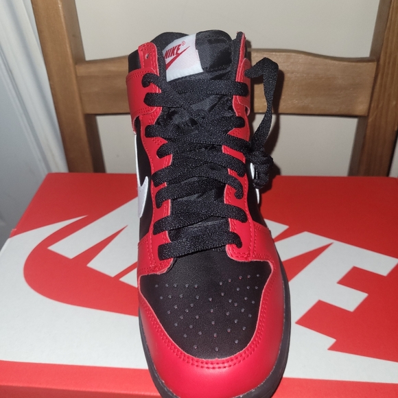 Nike Dunk High Deadpool GS - Picture 4 of 6